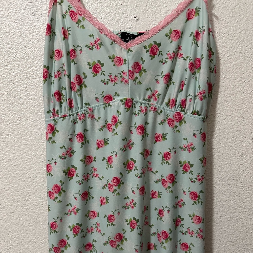 Floral Sleeveless Dress with Pink Roses